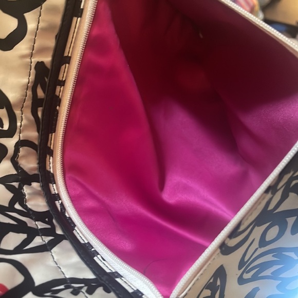 Coach Poppy Daisy Graffiti Messenger Style Shoulder or Crossbody Bag F16915 - Picture 9 of 12